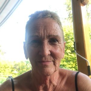 Meet your Posher, Deborah